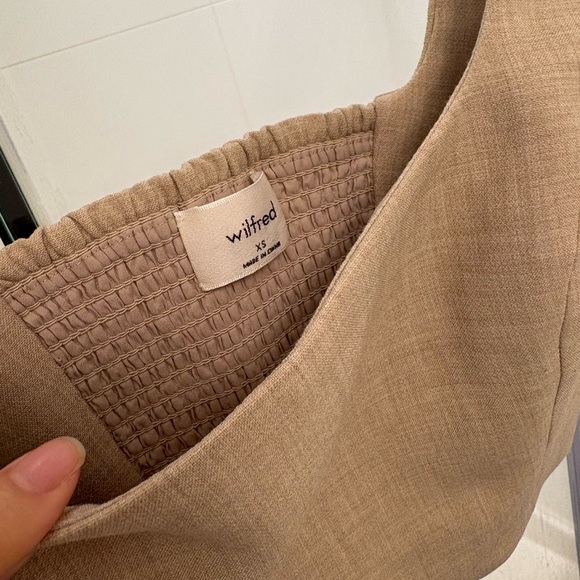 Aritzia Wilfred Crop Top Tank - Picture 3 of 3